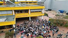 Nach den Ferien startet der Unterricht für die Schüler:innen des Gymnasiums im Neubau, dem größten Neubauprojekt des Landkreises.