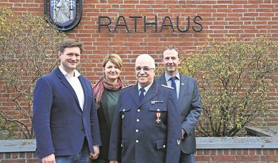 Andreas Hensel (vorne rechts) ist stolz, so viel zur Feuerwehr in Lilienthal beigetragen zu haben.