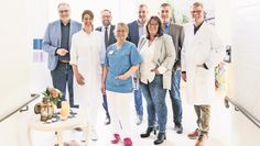 Freuen sich über die neue Palliativstation: Landrat Marco Prietz (v. li.), Ltd. Ärztin Palliativmedizin Anika Neumann, Geschäftsführer Rainer Röhrs, Stationsleitung Stefanie Pieper, Kaufmännischer Leiter Michael Fuisting, Pflegedirektorin Dagmar Michaelis, Geschäftsführer Siegfried Ristau und der Ärztliche Direktor Dr. med. Jürgen Bittersohl.