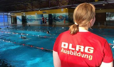 Die Ausbilder:innen haben ihre Schützlinge immer im Blick.