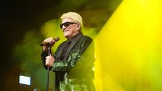 In Osterholz-Scharmbeck will Heino dem Publikum ein „großes Hit-Feuerwerk“ bieten.