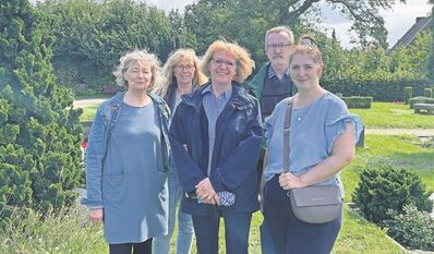 In Vertretung der Kirchengemeinden bitten die Friedhofsträger um Verständnis.