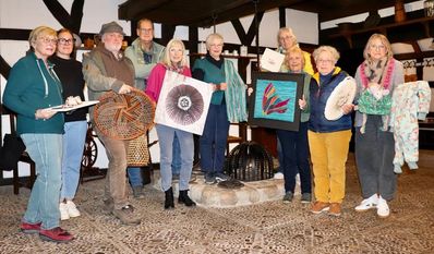 Sie sind dabei: Uta Fischer, Kristin Gezorreck, Christoph Martin, Jürgen Miesner, Gudrun Kreienmeyer, Hedda Mannes, Helga Weber, Gudrun Kriete, Angelika von Bonin und Charlotte Schröder.