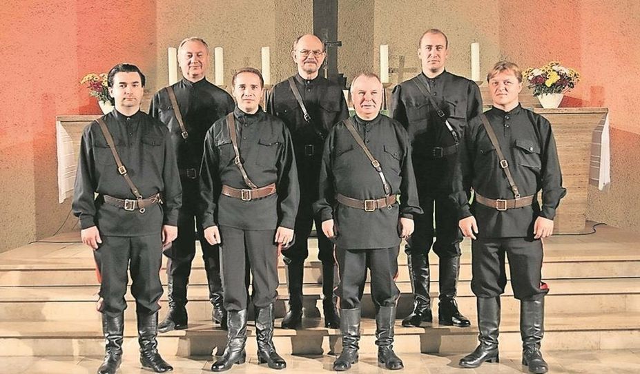 Der Chor zeichnet sich durch seine Disziplin aus, die er dem musikalischen Gesamtleiter Maxim Kowalew zu verdanken hat.