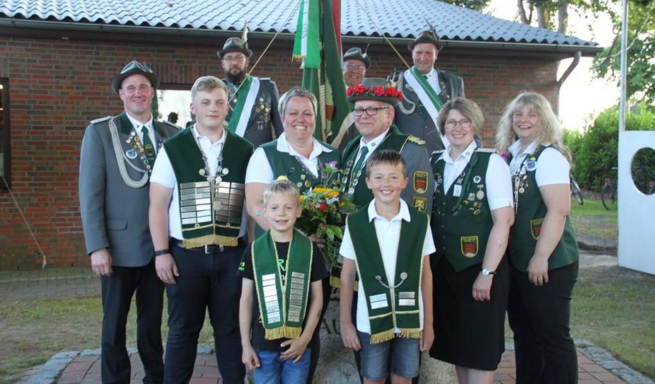 Die Königsfamilie freut sich auf ein hoffentlich erfolgreiches Schützenfest