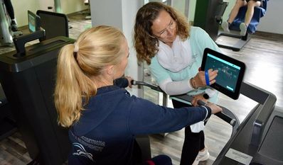 Im Gesundheitszentrum Burfeindt wird nach den neuesten sportwissenschaftlichen und physiotherapeutischen Erkenntnissen trainiert.