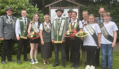 Ein letztes Mal wird das amtierende Königshaus gefeiert, bevor es die Regentschaft abgegeben muss.