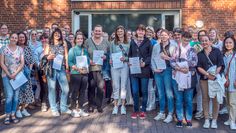 Bitte lächeln: Die Teilnehmer beim Sommerfest stellten sich zum Gruppenfoto auf