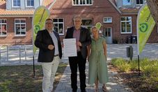 (v. l.) Volker Wahlers, Marco Prietz und Sylvia Mehrkens-Bartsch freuen sich über die Vereinbarung.
