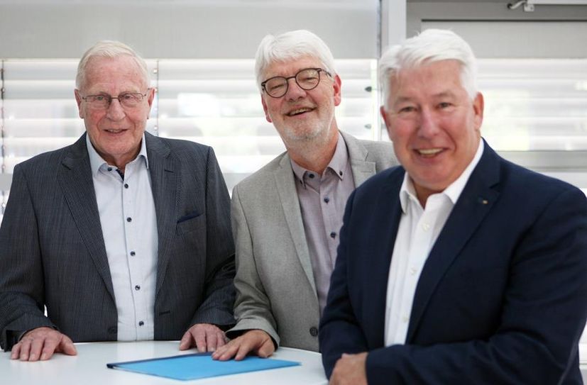 Fritz Bokelmann, Volker Lütjen und Martin Wagener (alle von der Bürgerstiftung Arnholt) wünschen sich viele Vorschläge und Anträge für finanzielle Zuwendungen.