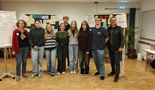 Die jungen Menschen freuen sich auf ihre kommenden Aufgaben als Jugendleiterinnen und Jugendleiter.