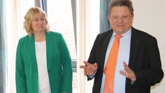 Petra Reiß und der niedersächsische Gesundheitsminister Dr. Andreas Philippi.