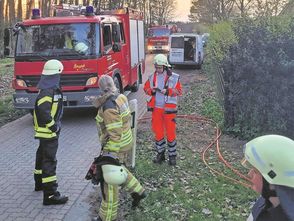 Eine beschädigte Gasleitung alarmierte in Garlstedt rund 50 Einsatzkräfte der umliegenden Feuerwehren. Foto: Feuerwehr Osterholz-Scharmbeck