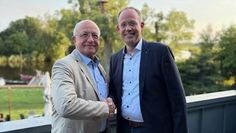 Der ehemalige Präsident Tönjes Itgen und sein Nachfolger Jan Mackenberg.
