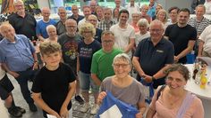 Vielradfahrerinnen und -radfahrer wurden zur Prämierung ins Kreishaus eingeladen.