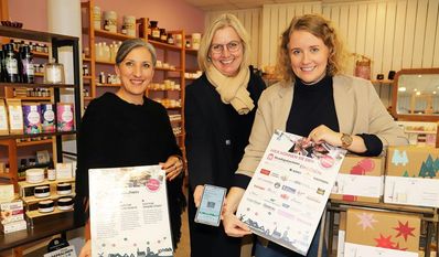Nadja Ludwig, Inhaberin „Haus der Naturalien, Anja Kalski vom Wirtschaftstreff und Anne Kleber, städtische Wirtschaftsförderin.