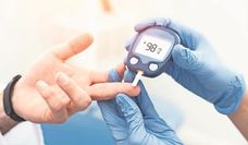 Den Blutzuckerwert bei einer Diabeteserkrankung im Auge zu behalten ist essenziell und kann Leben retten.