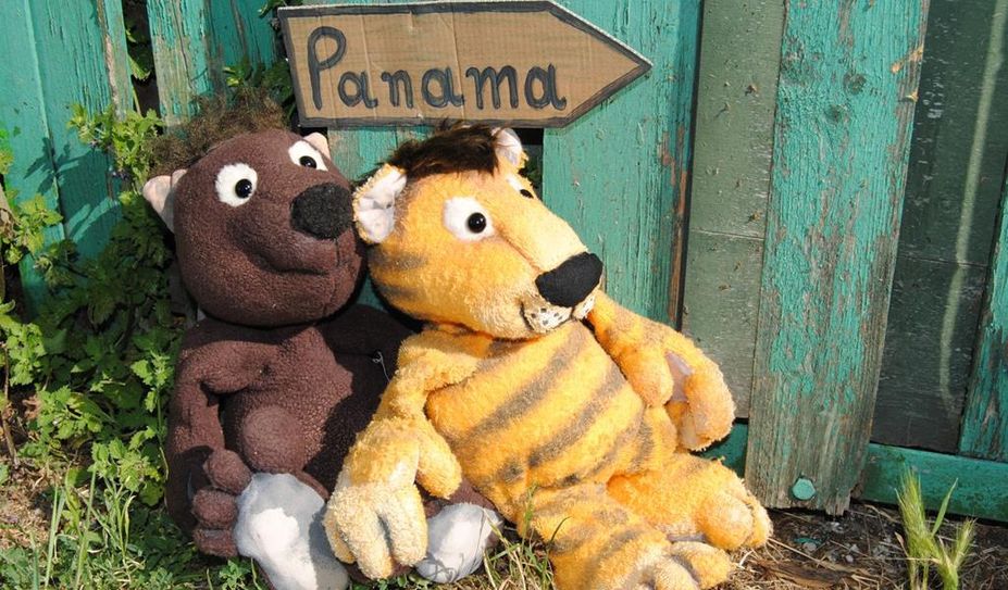 Bär und Tiger begeben sich auf eine abenteuerlicher Reise in ein weit entferntes Land.