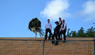 Der Zimmermann Johann Christoph Bebba sprach zusammen mit seinen Kollegen Jonas Küver, Tim Müller und Dennis Zuleger den Richtspruch.