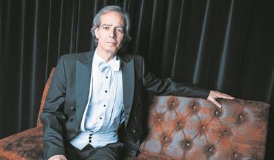 Der amerikanische Pianist Menachem Har-Zahav kommt in die Kreisstadt. Für Kinder und Jugendliche gilt bei seinen Konzert immer ein ermäßigter Eintrittspreis.