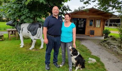 Diana Hesse und ihr Mann freuen sich auf altbekannte und neue Besucher:innen.