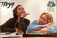 Tina Abich und Elli Brockmann freuen sich, mit vielen Menschen ins Gespräch zu kommen.