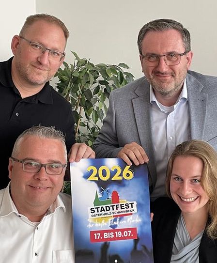 Warten auf Party-People jeden Alters: Die Stadtfest-Organisatoren und -Sponsoren Sebastian Dippe, Marcus Wiedelmann, Carsten Brinkmann und Clarissa Forkert.