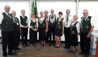 Das aktuelle Königshaus freut sich auf ein erfolgreiches Schützenfest.