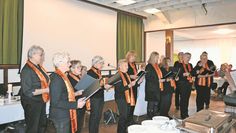 Der Landfrauenchor sang verschiedene Lieder als Einstimmung auf einen sehr informativen Vortrag.