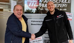Langjährige Erfahrung, Kooperation und zertifizierte Kompetenz: Die Fahrschullehrer Harald Meinecke und Christoph Meyer.
