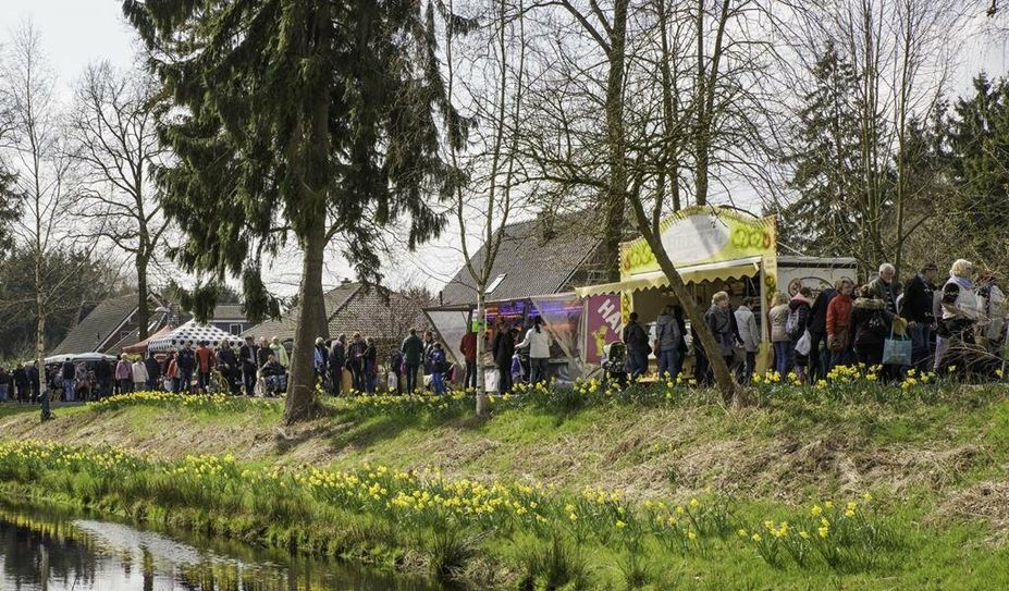 Die Besucher:innen erwartet eine 3,2 kilometerlange Flaniermeile entlang des Oste-Hamme-Kanals. Foto: eb