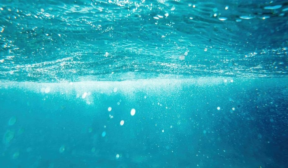 Selbstüberschätzung im See und Streit im Schwimmbad können gefährlich werden.