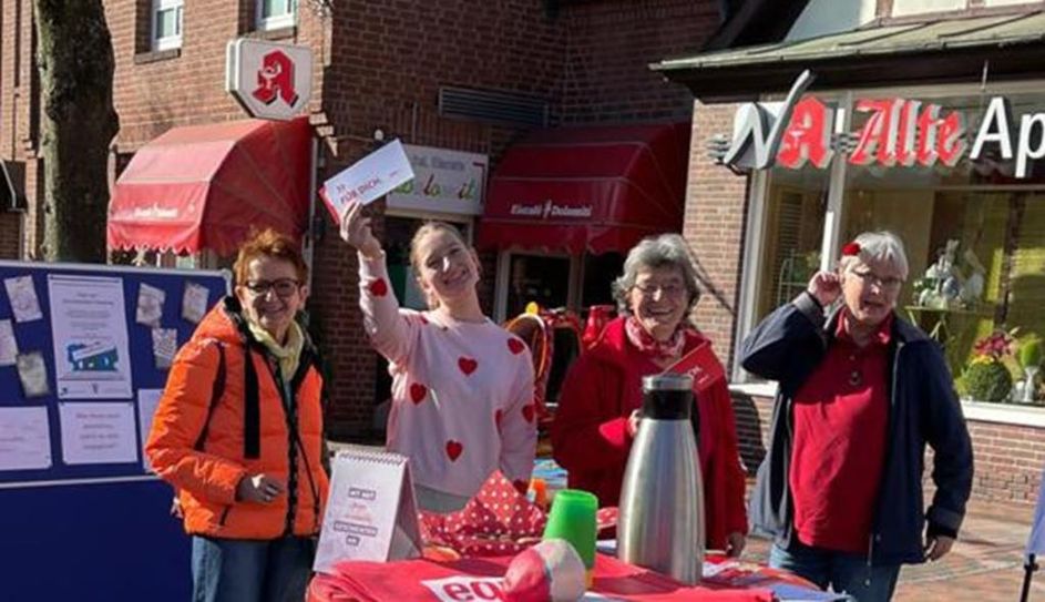 (v. l.) Beate Liebe, Emily Vescovi, Anne Deutsch und Karin Meyer kamen mit den Frauen im Landkreis ins Gespräch.