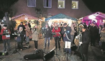 Beim Selsinger Weihnachtsmarkt tritt unter anderem der Posaunenchor auf. Auch der Weihnachtsmann kommt wieder vorbei.