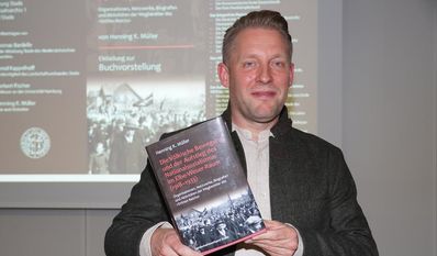 Dr. Henning Müller erhielt bei der Vorstellung seiner mit magna cum laude abgeschlossenen Doktorarbeit viel Zuspruch.