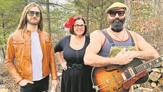 Ihr aktuelles Album „Dance Songs For Hard Times“ erreichte Platz eins der Billboard-Charts.