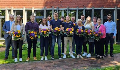 17 Mitarbeiter:innen des Kreishause haben ihre Aus- und Weiterbildung abgeschlossen.