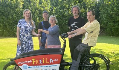 Das e-Lastenrad der Marke Urban Arrow mit einer Nutzlast von 150 kg bietet die Möglichkeit,  sicher zwei Kinder zu transportieren.
