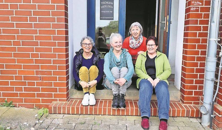 Das Lenkungsteam mit Liane Hudalla, Bettina Fuhrmann, Waltraut Laue und Anke Naujok (hospitiert noch) hat Grund zur Freude. Foto: akl
