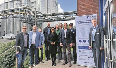 Die Veranstalter und Referierenden der Veranstaltung setzten sich gemeinsam mit dem Thema Wasserstoff auseinander.