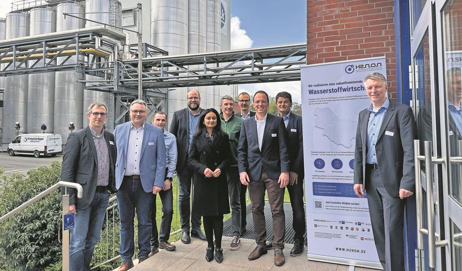 Die Veranstalter und Referierenden der Veranstaltung setzten sich gemeinsam mit dem Thema Wasserstoff auseinander.