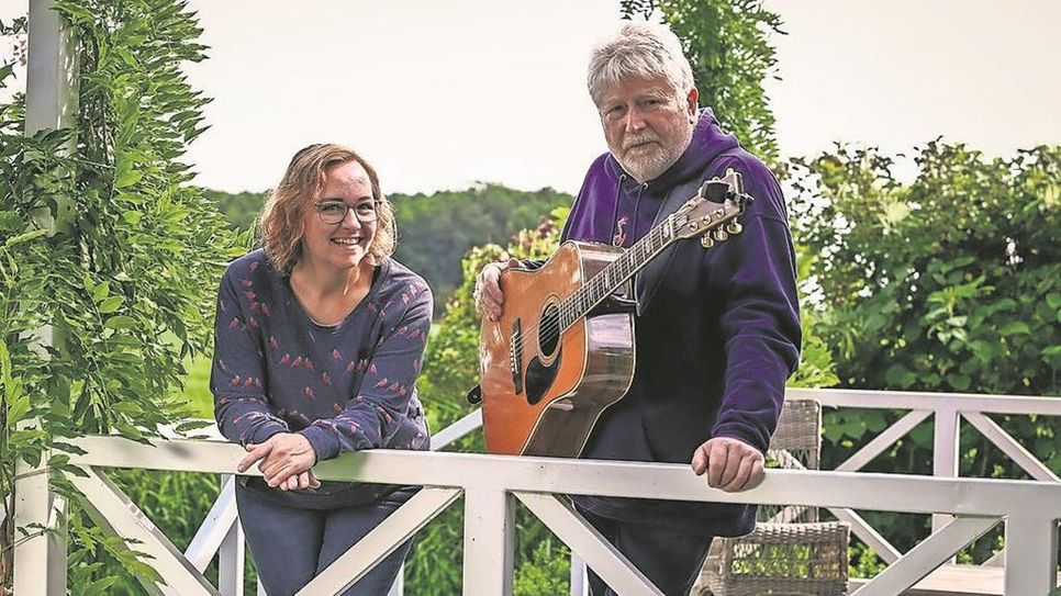 Christina Althaus und Jan de Grooth sind lange in der Musikbranche tätig, seit zehn Jahren musizieren sie gemeinsam.