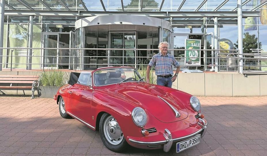 Günter Breden ist seit seiner Kindheit begeisterter Oldtimer-Fan.