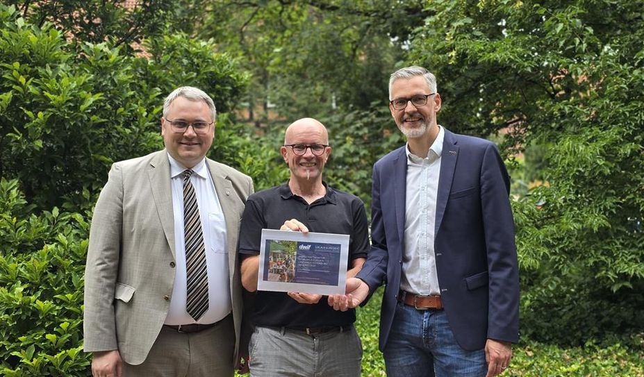 Landrat Marco Prietz, Udo Fischer (Touristikverband) und Karsten Heinsohn (dwif-Consulting GmbH) präsentierten die zentralen Ergebnisse der Studie.