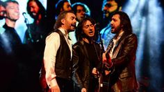 Singen die Hits der Bee Gees mit viel Hingabe: Die drei Brüder der Italian Bee Gees.