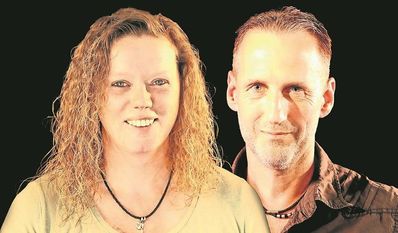 Cordula Wintjen-Rakozi und Mike Rakozi von der Musikschule Voices investieren viel Zeit und Herzblut in die Musicalgruppe.