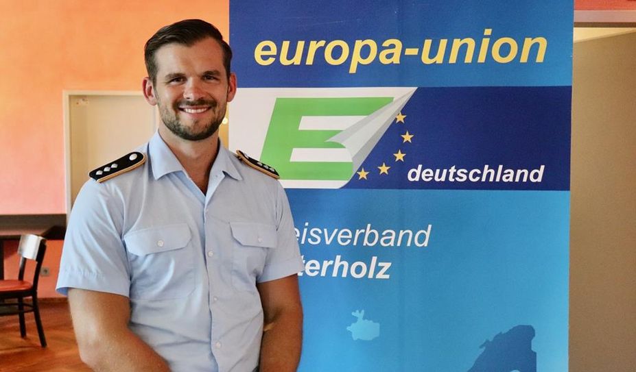 Hauptmann und Jugendoffizier Florian Kröger referierte über den „Krieg vor der Haustür“.