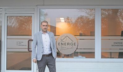 Jöran Rosanowitsch steht seinen Kunden als Energieberater zur Seite.