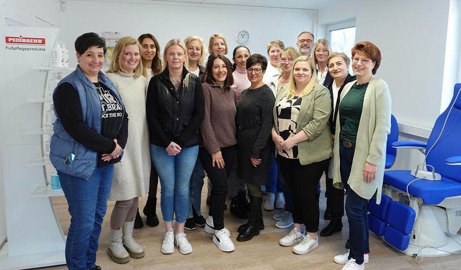 Der erste Ausbildungskurs der Berufsfachschule für Podologie in Lilienthal.