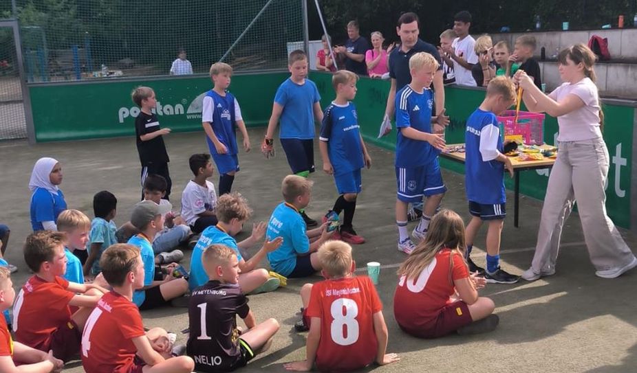 Siegerehrung beim Freizeitfußballturnier der Begegnungsstätte Schwanewede.
